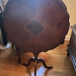 Vintage Mahogany in-laid Tilt-Top Table 