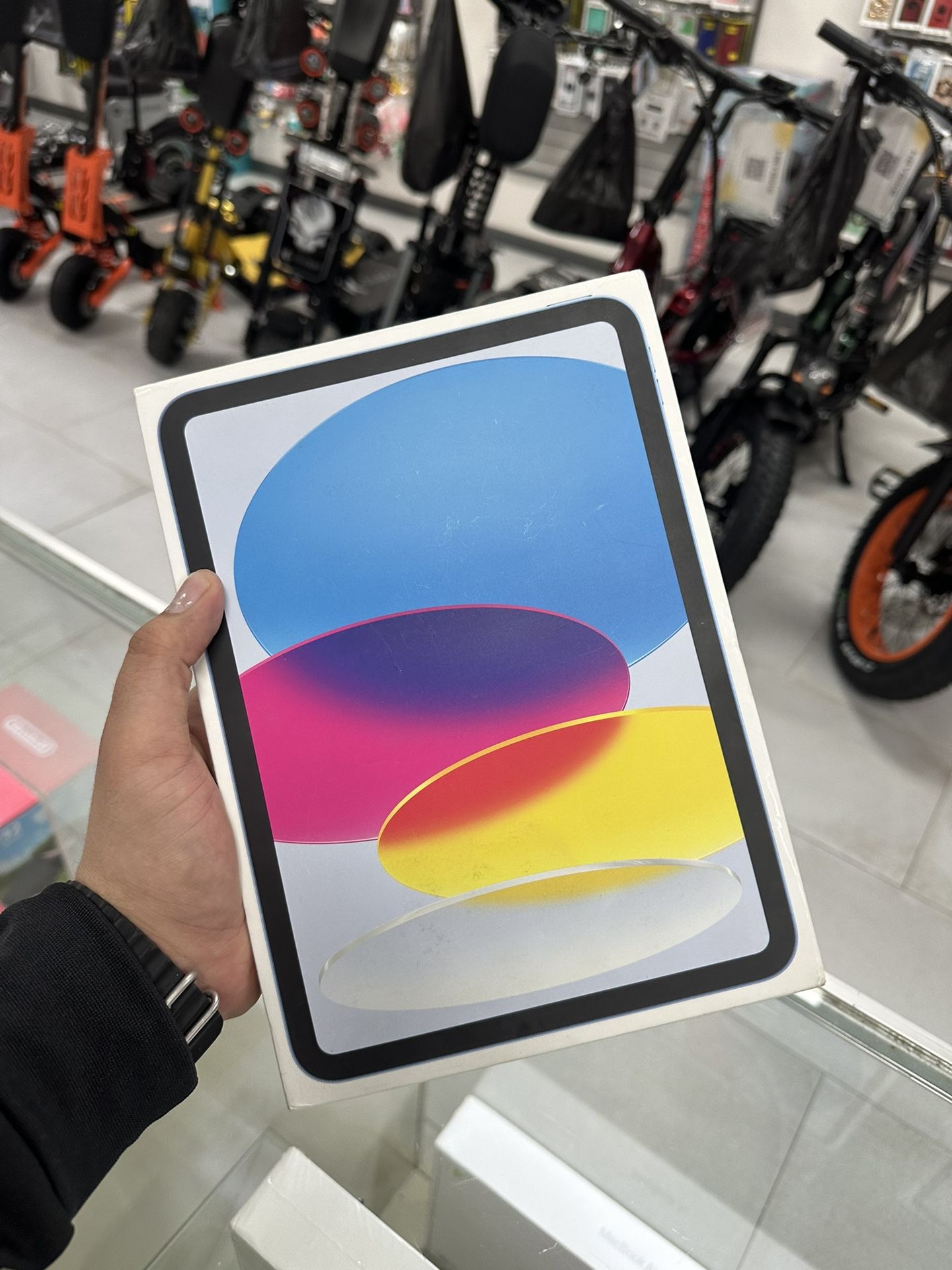 iPad 11th Gen 128GB $349 CASH BLACK FRIDAY DEAL!!