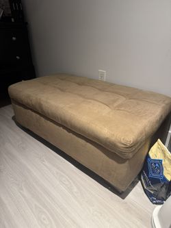 Storage chest / Bench