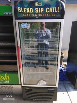 Refrigerator display