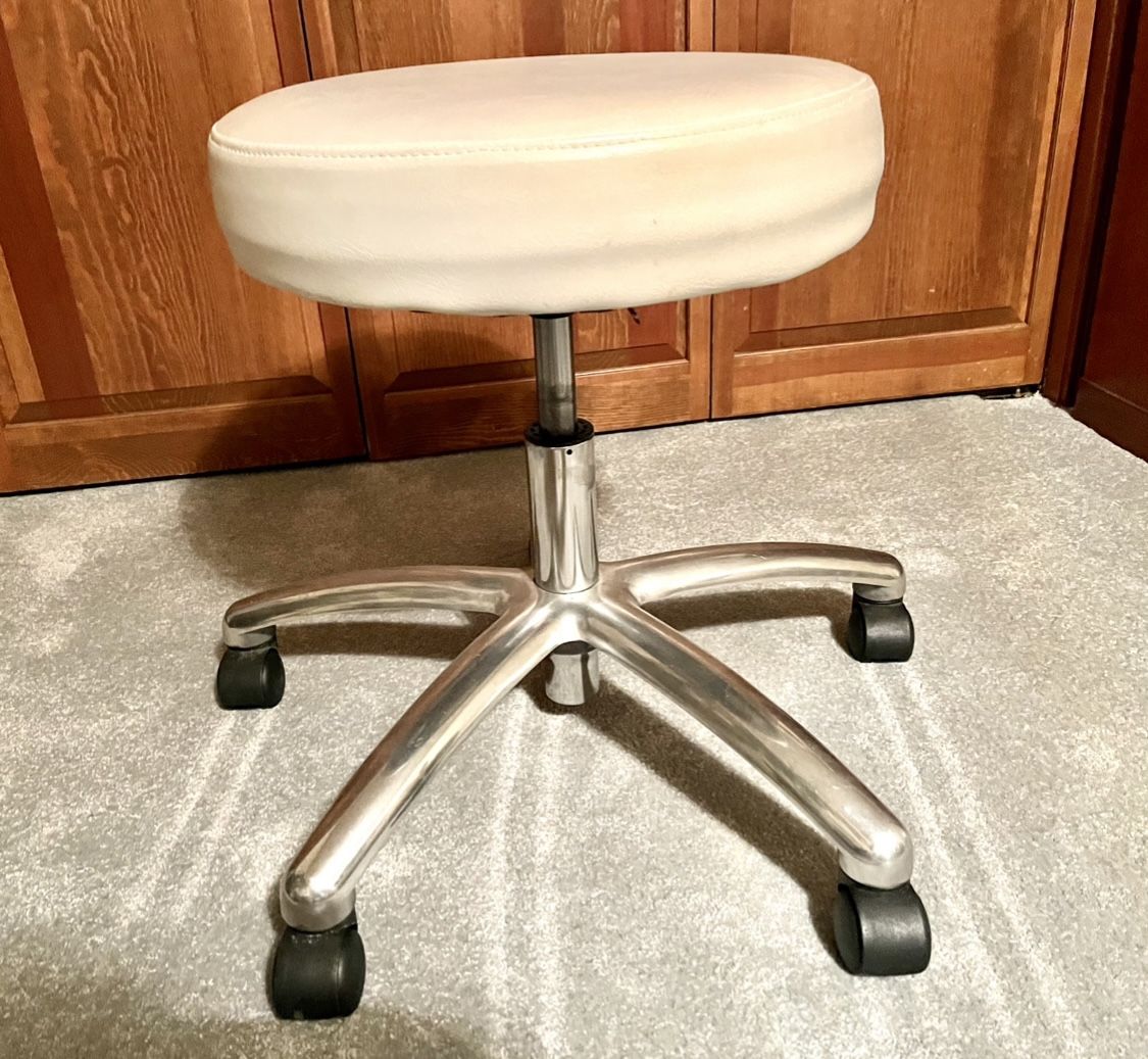 Rolling Stool