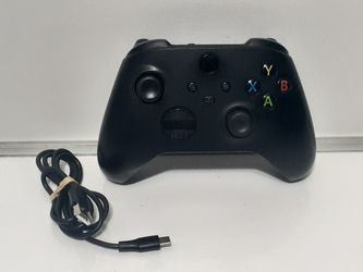 XBOX ONE Controller. Charge Cable. Works Great Tested