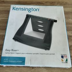 Kensington SmartFit™ Easy Riser™ Laptop Cooling Stand — Black