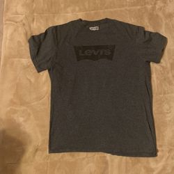 Levi’s  Graphic Tee Size L