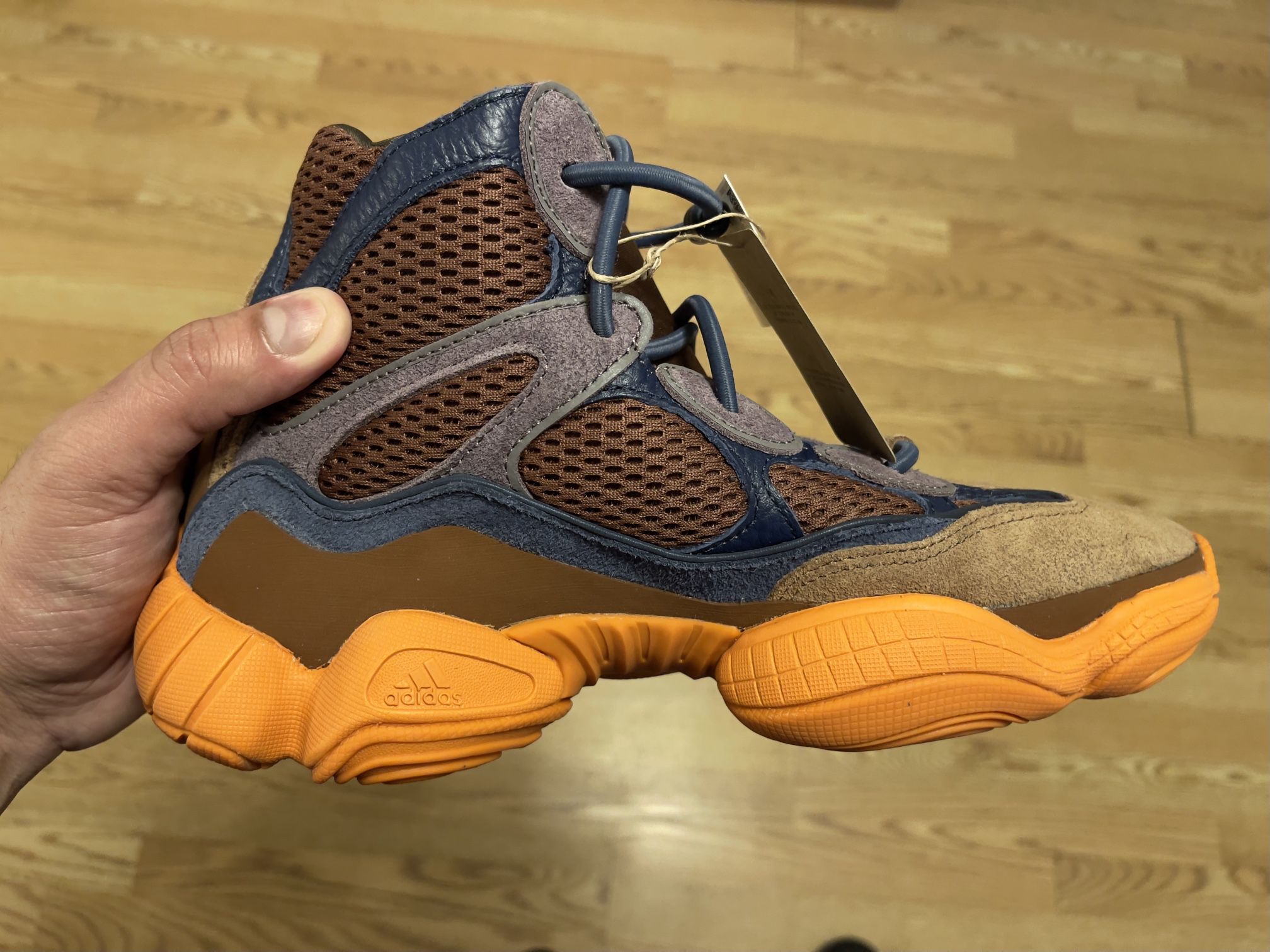 Adidas Yeezy 500 High Tactile Orange for Sale in Hicksville, NY - OfferUp