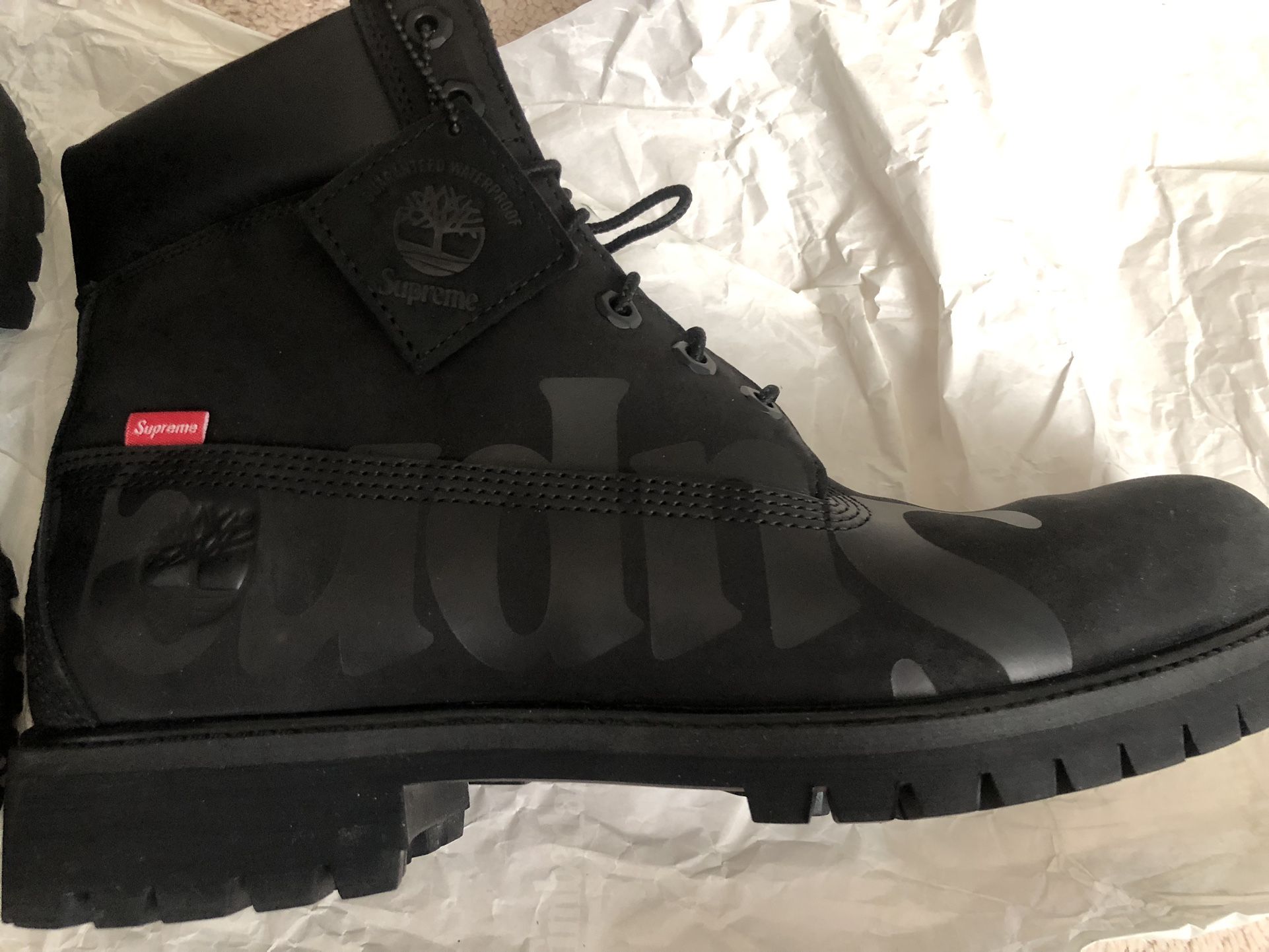 SUPREME black timberland boots! Worn Once ! Mint Condition 