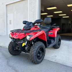 2023 Can-Am Outlander Max 570. 38 Miles & 10Hrs