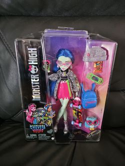 Monster High Ghoulia Yelps Posable doll