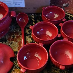 Harry And David Harry & David Happiness Delivered Ceramic Soup bowl Red 2010 RARE

