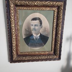 Antique Vintage Ornate Wood Rococo Gold Leaf Guilt Frame with Portrait of Gentleman.