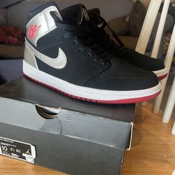Jordan 1 Mid 