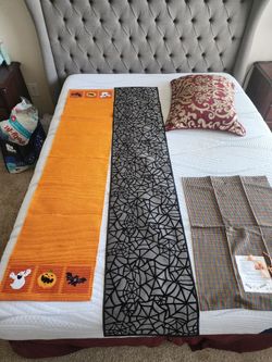 Halloween Table Runner Set