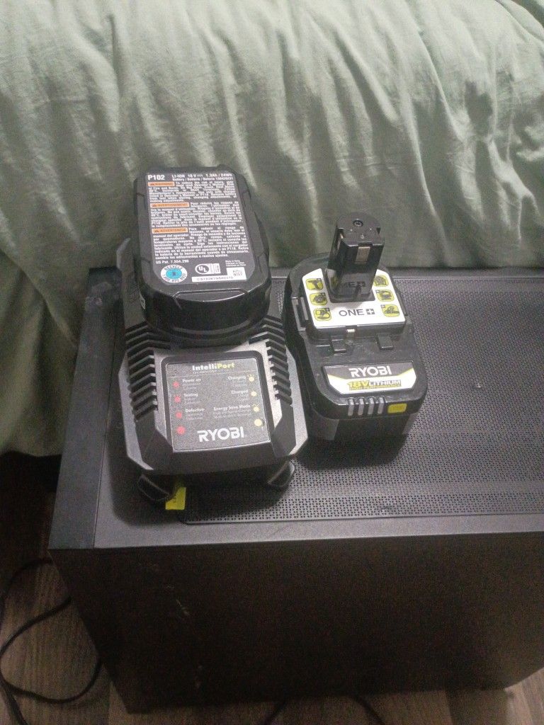 2x Ryobi One+ 18v 4aH W/Charger