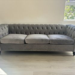 Nosga Grey couch