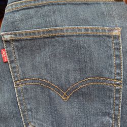 Levis