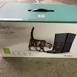 Pet Smart Feeder