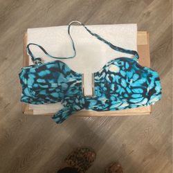 lovely two pieces swimsuit 