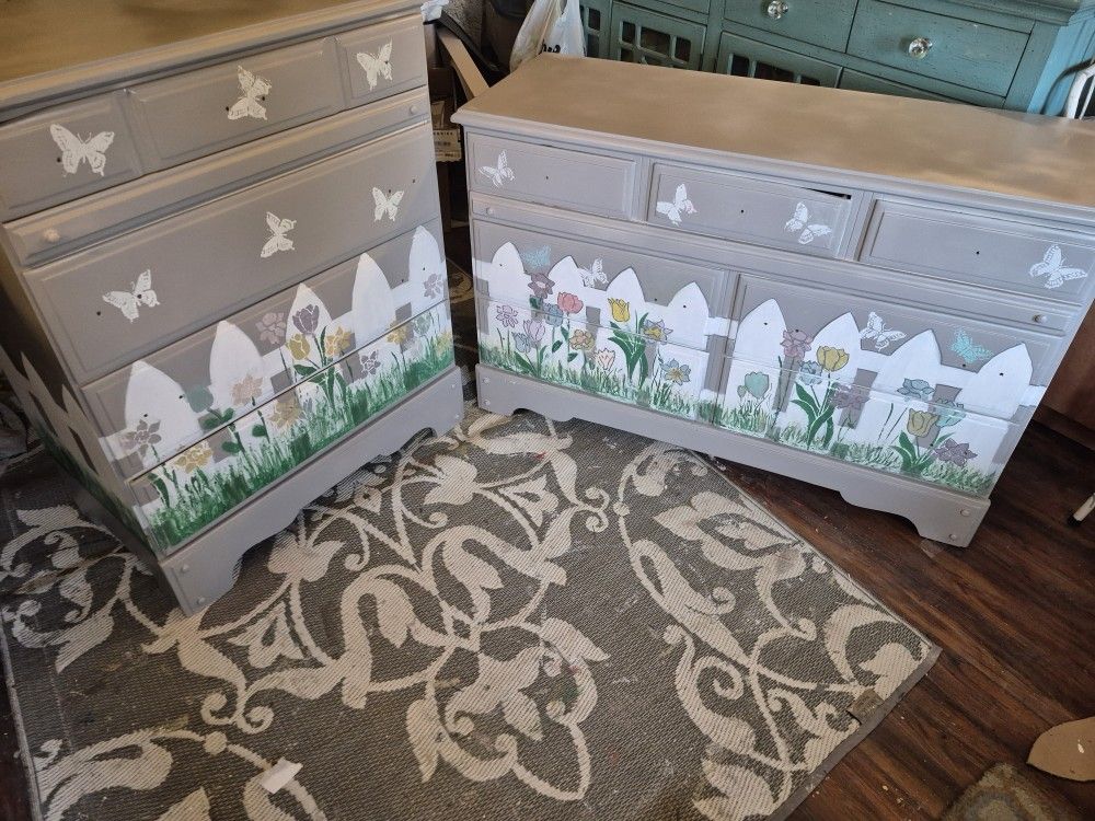 Little Girl 4pc Bedroom Set