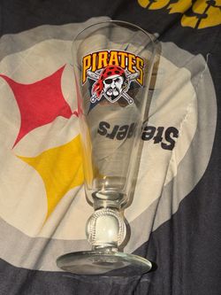 Hunter MLB Baseball Pittsburgh Pirates 2005 Beer Glass Collectible Used Pre Owned.