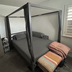 Full Size Bed Frame no Mattress