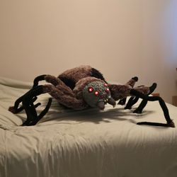 Giant 53-in Furry Light-up Spider Halloween Prop Decoration 4.5ft Red Eyes Poseable