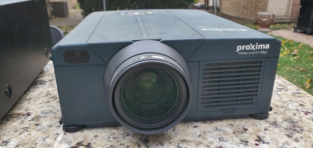 Proxima Projector 6860