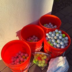 Approx 750 Golf Balls! Titleist, Callaway, Taylormade, Pinnacle, Kirkland