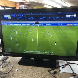 32” Tv Funai No Remote Works Great 