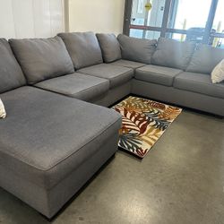 3PC GRAY SECTIONAL COUCH W/ FREE DELIVERY 