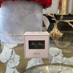 DIOR Miss Dior Essence FIRM PRICE 🎀