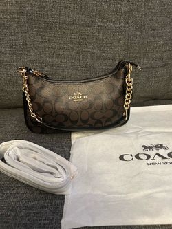 Coach Signature Shoulder Bag