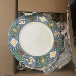 Entire Fine China Set