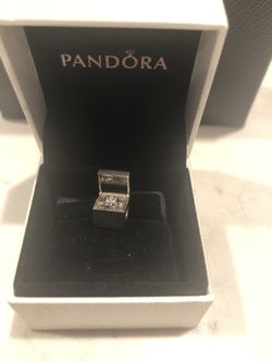Charm Pandora