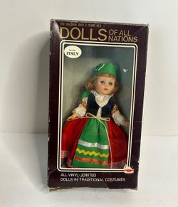Dolls of All Nations Made  in Hong Kong  Movable eyes 7.5" Italy