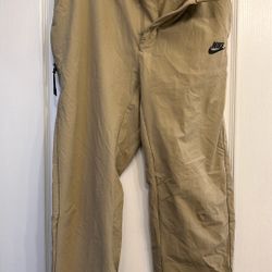 Size Small Men Nike Pants
