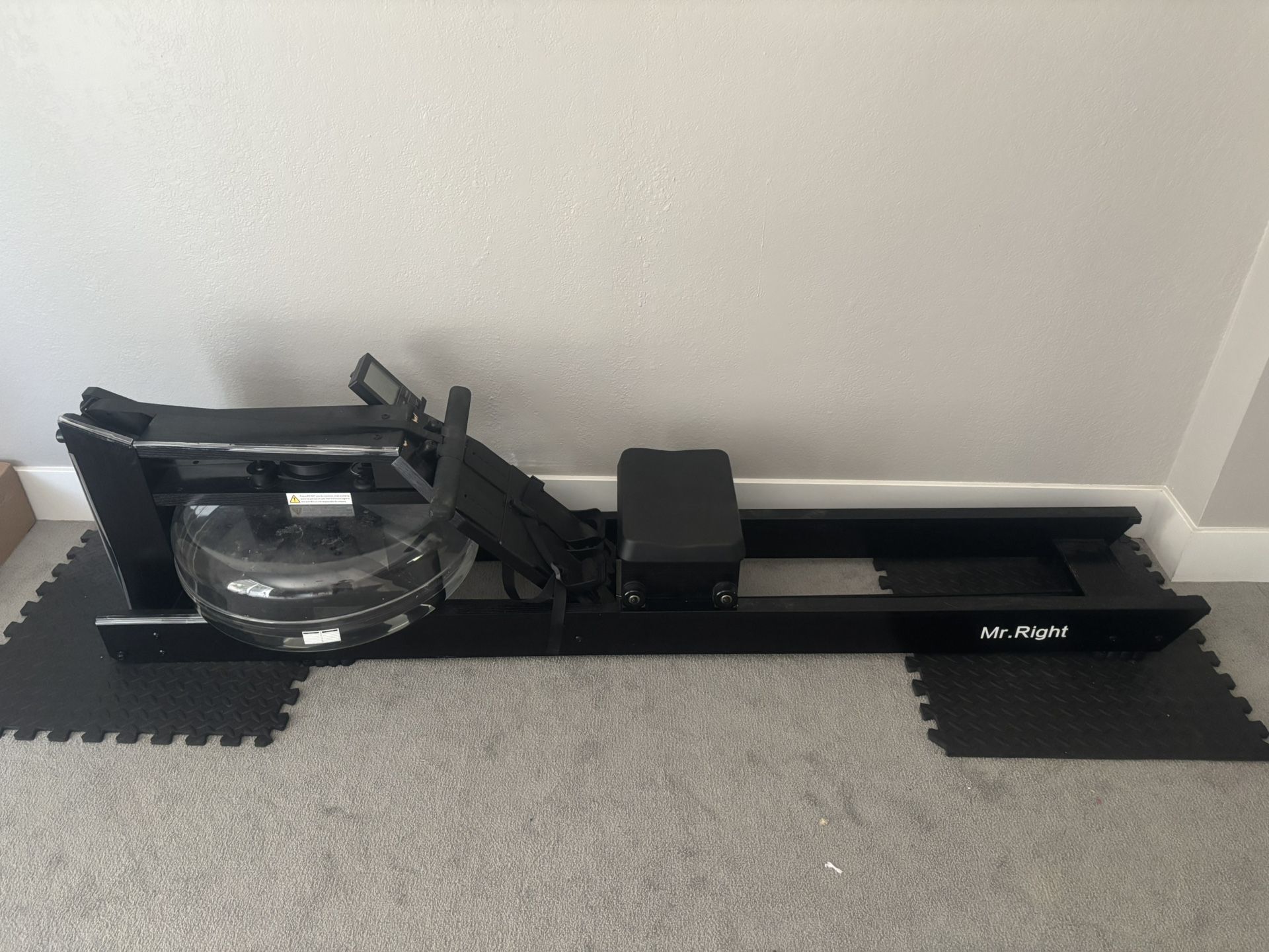 Free Water Rowing Machine