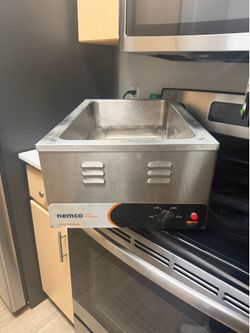 Food warmer for parties and catering. Nemco 6055A-CW 12" x 20" Countertop Food Cooker / Warmer - 120V, 1500W