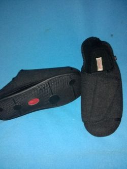 LESVAGO men's slippers / pantuflas para hombre