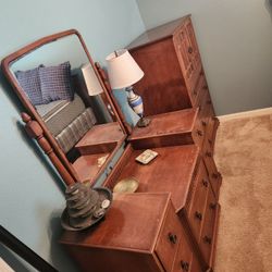 Antique BEDROOM SET