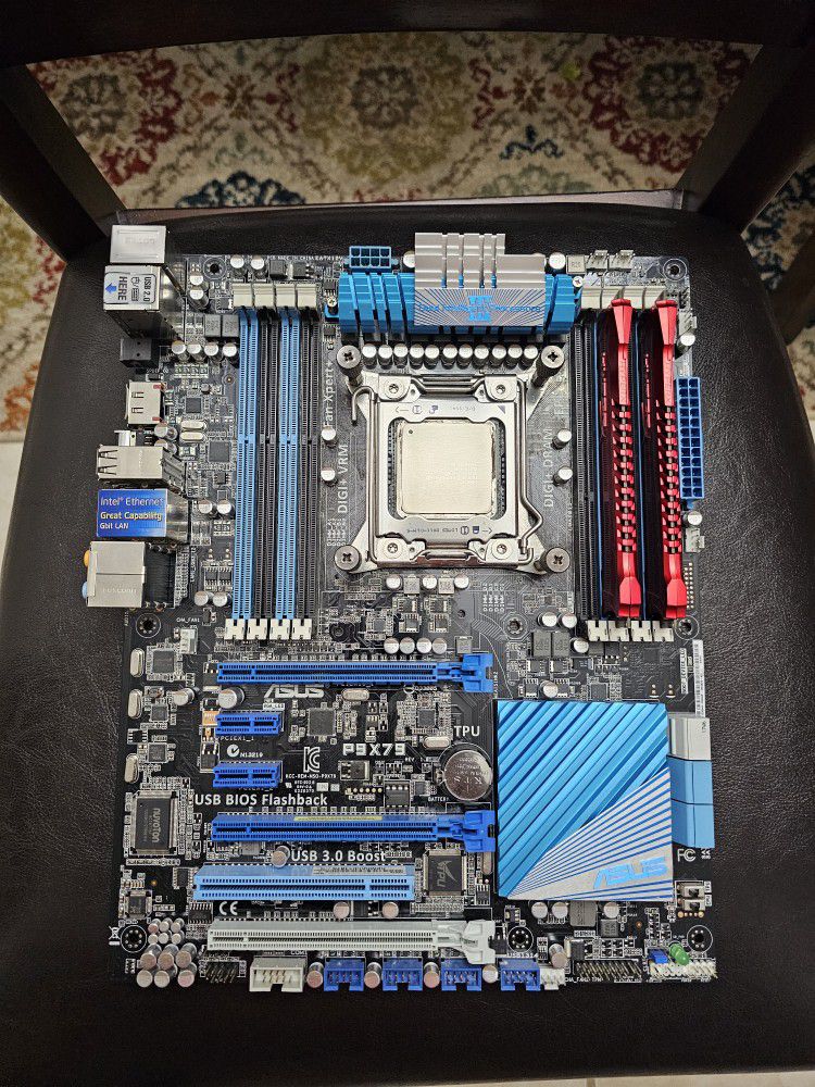 ASUS P9X79 Motherboard LGA 2011 Intel Motherboard with i7 3960x and 16gb ddr3
