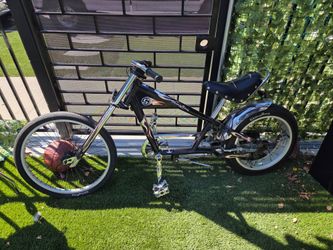Schwinn Sting-Ray Chopper Bike