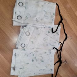 Curtains Smokefree/Petfree