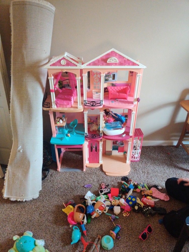 Barbie Dream House