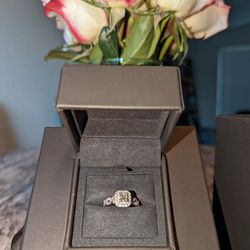 Beautiful DIAMOND ring 
