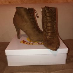 West Blvd Womens High Heel Booties