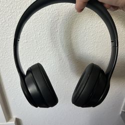 Beats Solo3 Black Wireless Headphones