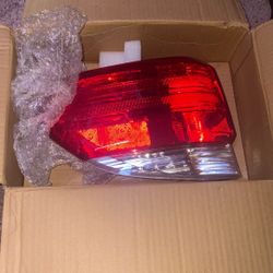 2008-2010 Honda Odyssey Driver Side Tail Light 