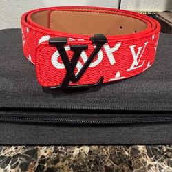 Red Supreme, Louis Vuitton Belt