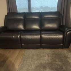 Power Sofa Recliner with Power Headrests — Like New Condition