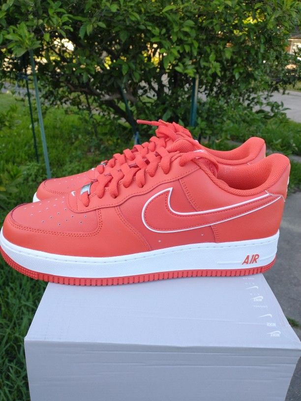 New Nike Air Force 1 '07 Men Size 12 Picante Red